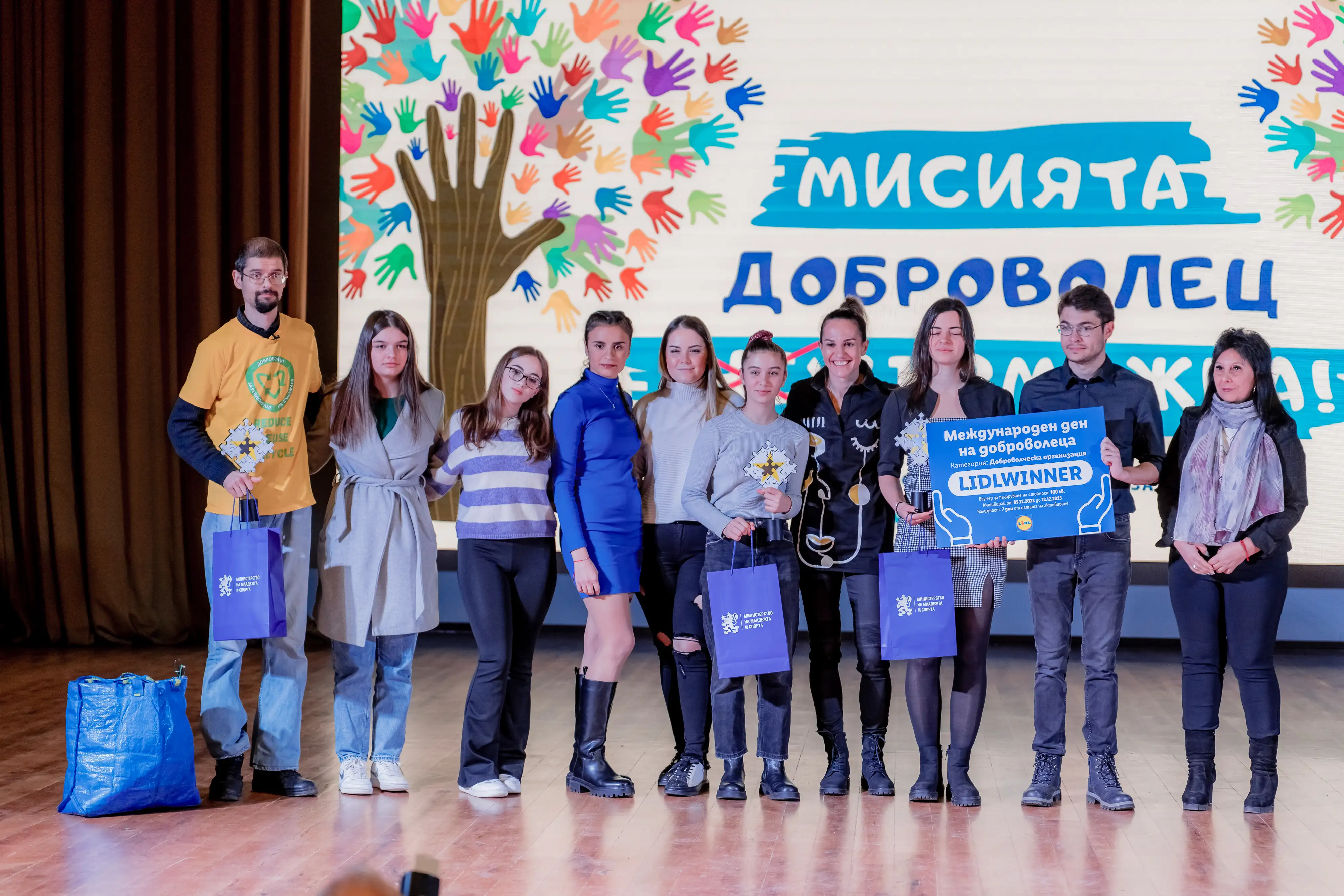Фирмено парти фотозаснемане - професионални снимки